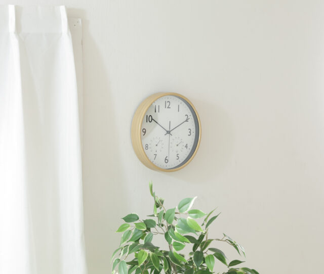 時間も温度も湿度も分かる＃壁掛け時計！寝室やリビングにピッタリ◎シンプルなデザインでどんなお部屋にも馴染みます！