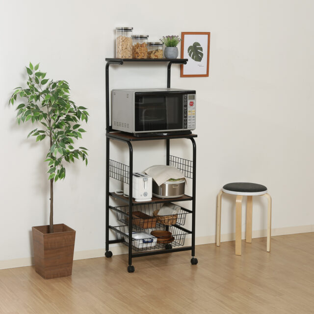 キャスター付きレンジワゴン！オープン収納＆キャスター付きなので使いたいときにすぐ使える！コンパクトサイズで置く場所に困らない♪
